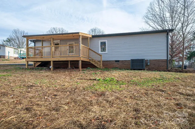 $219,900 | 1383 Sandiwood Court, Claremont, NC 28610