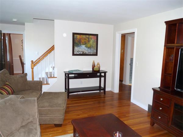 25 Oldham Road Westborough, MA 01581 - Photo 8 of 30 Gallery Image 8