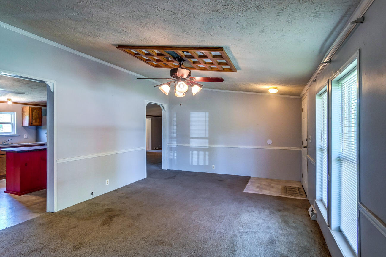 606 Cedar Cliff Road Waco, KY 40385 - Photo 7 of 36 152