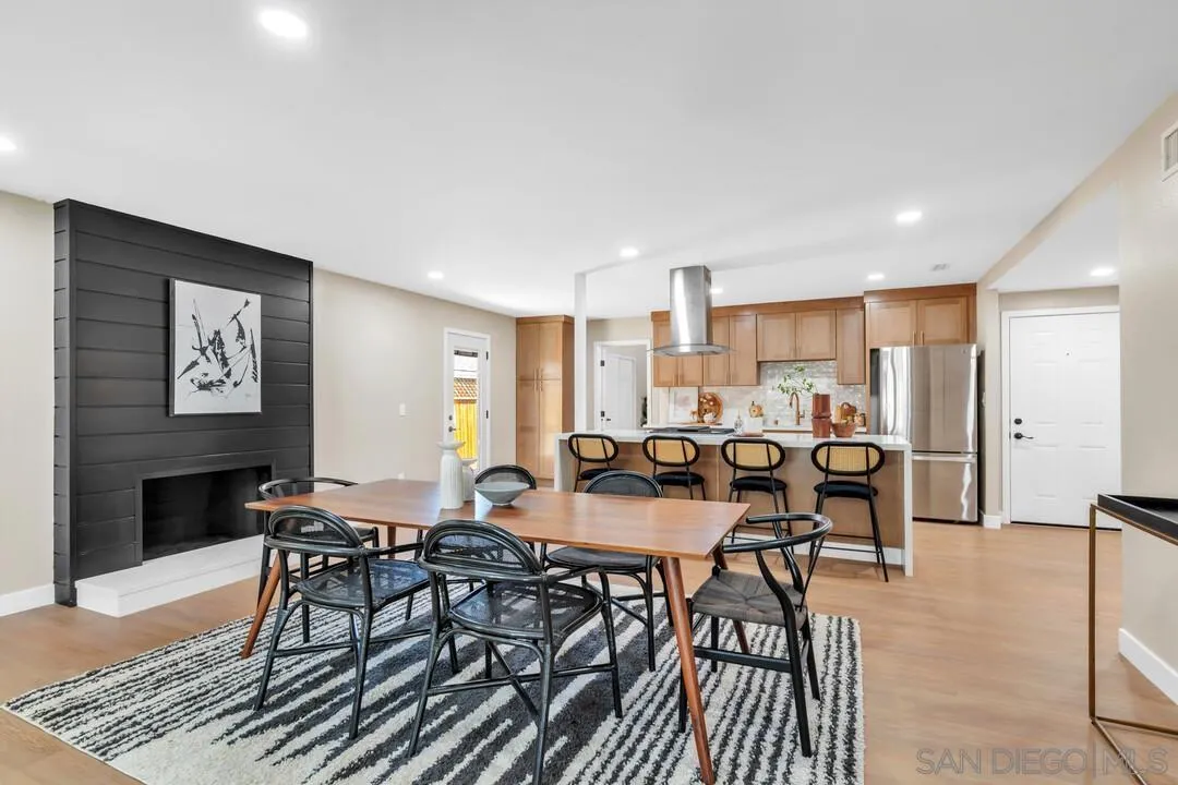 9790 Lutheran Way Santee, CA 92071 - Photo 13 of 39