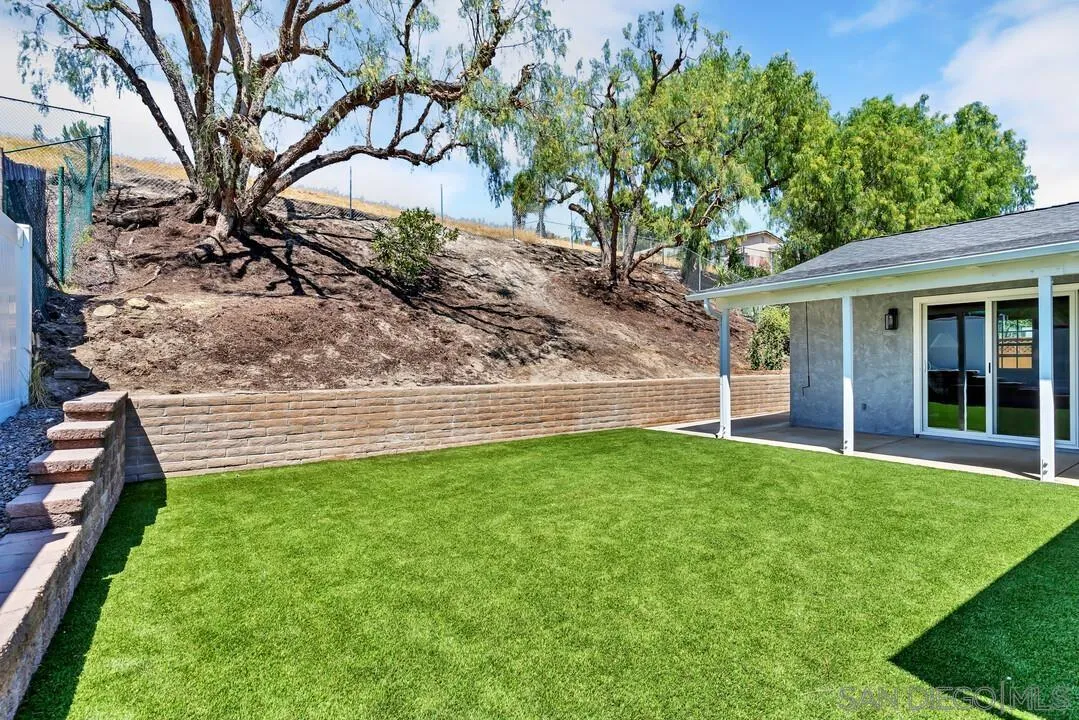 9790 Lutheran Way Santee, CA 92071 - Photo 33 of 39