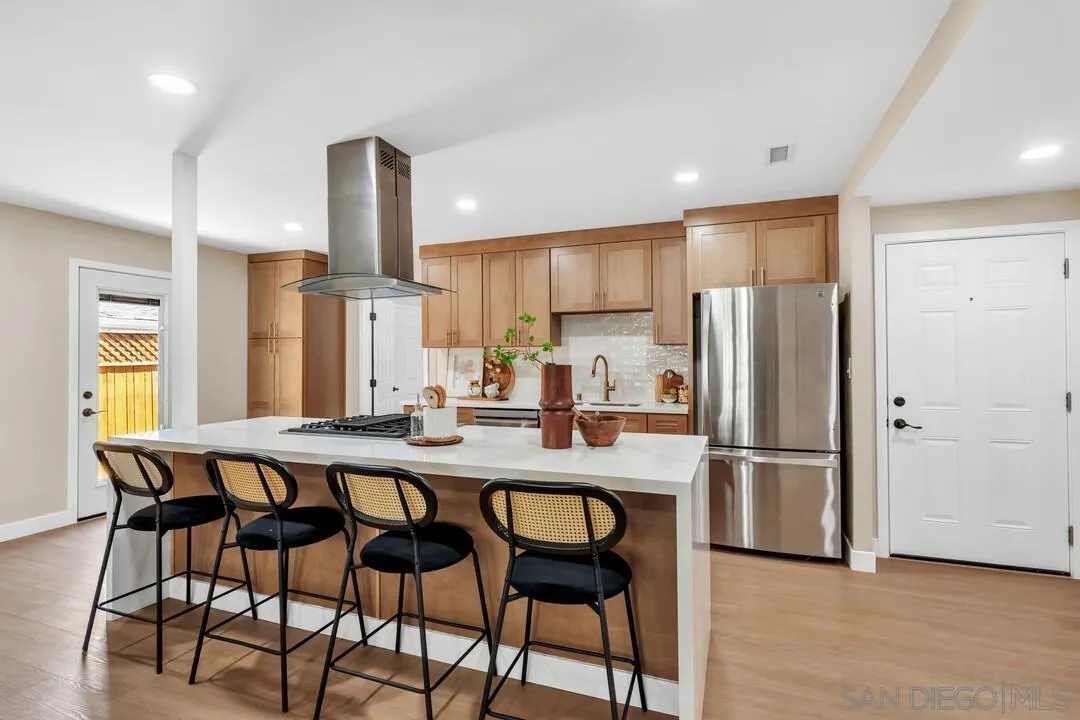 9790 Lutheran Way Santee, CA 92071 - Photo 5 of 39