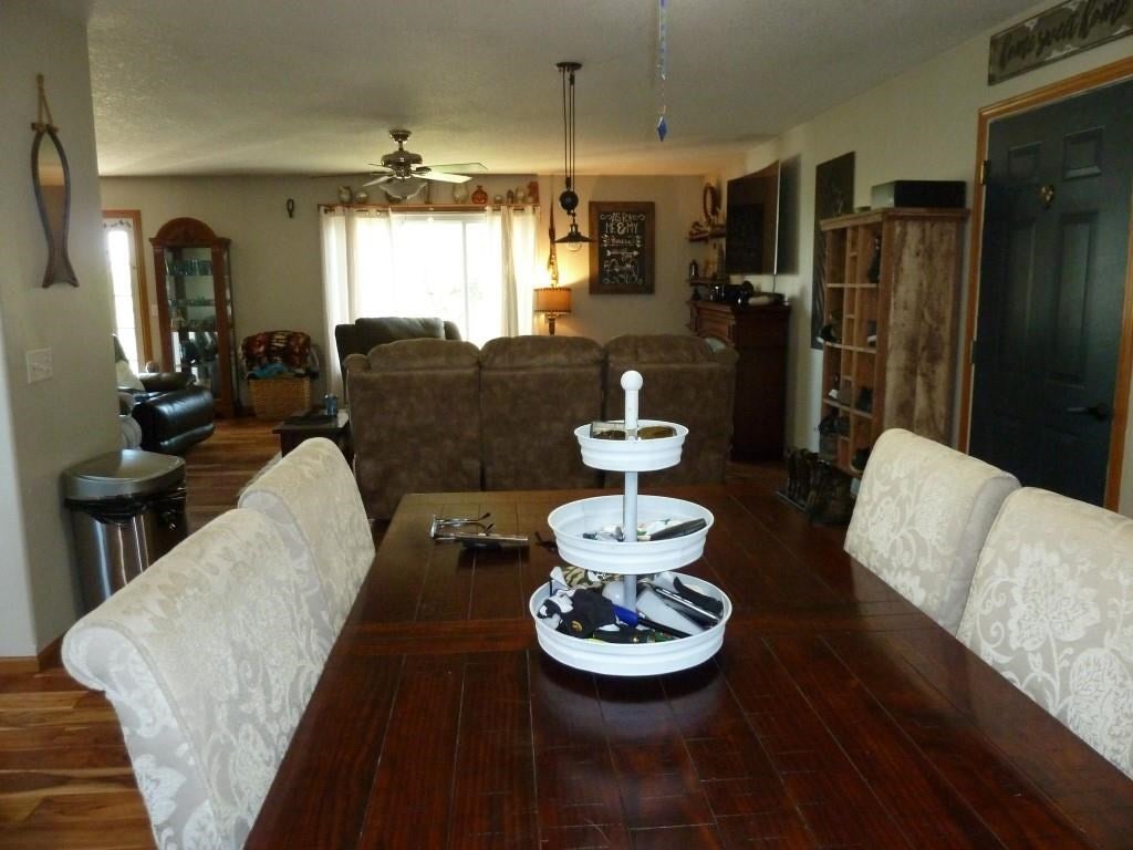 1560 Riverside Road Riverside, IA 52327 - Photo 16 of 33 Gallery Image 16