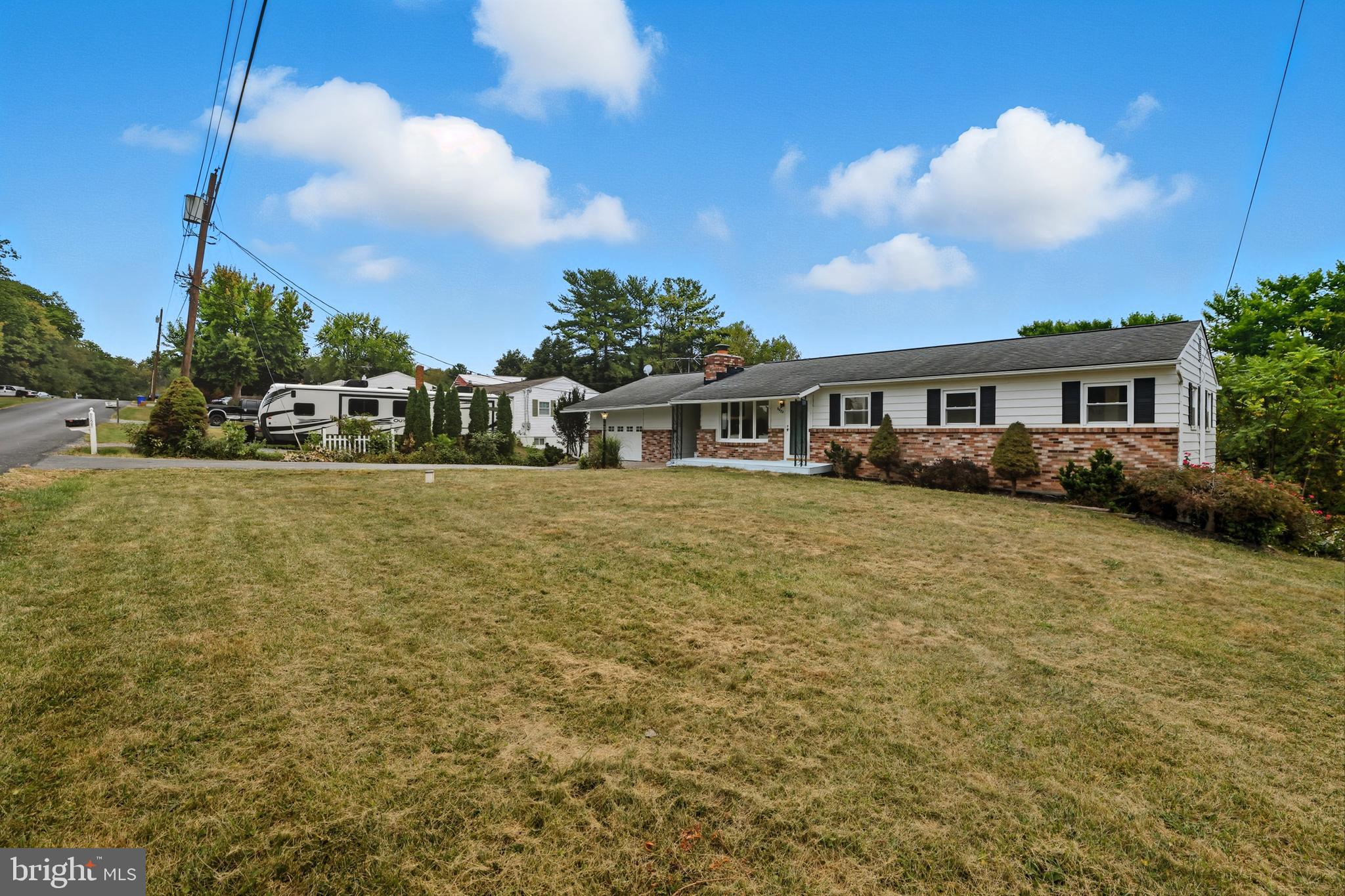 8625 Chestnut Grove Road Frederick, MD 21701 - Photo 2 of 31