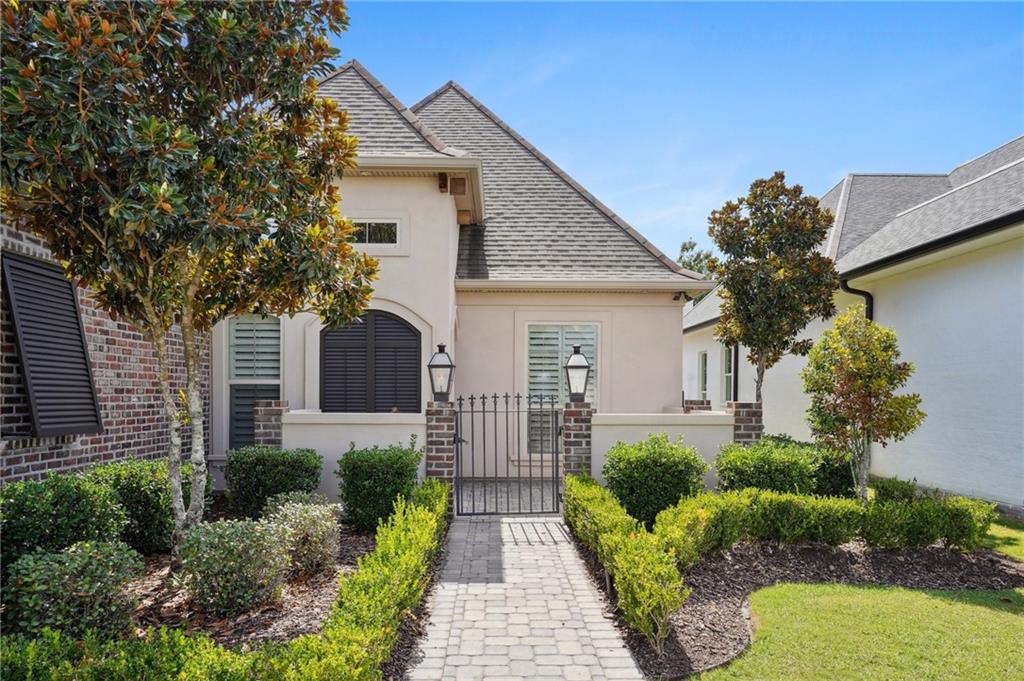 945 South Corniche Du Lac Covington, LA 70433 - Photo 2 of 30