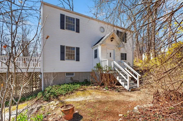 $529,900 | 11 Shawnee Road, Putnam Valley, NY 10579