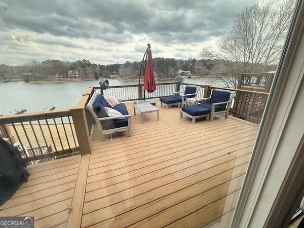 $899,000 | 1093 Wharfside Court, Greensboro, GA 30642