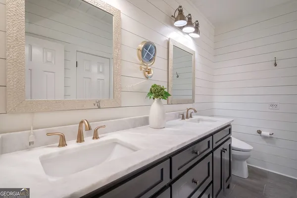 $899,000 | 1093 Wharfside Court, Greensboro, GA 30642