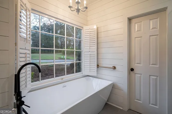 $899,000 | 1093 Wharfside Court, Greensboro, GA 30642