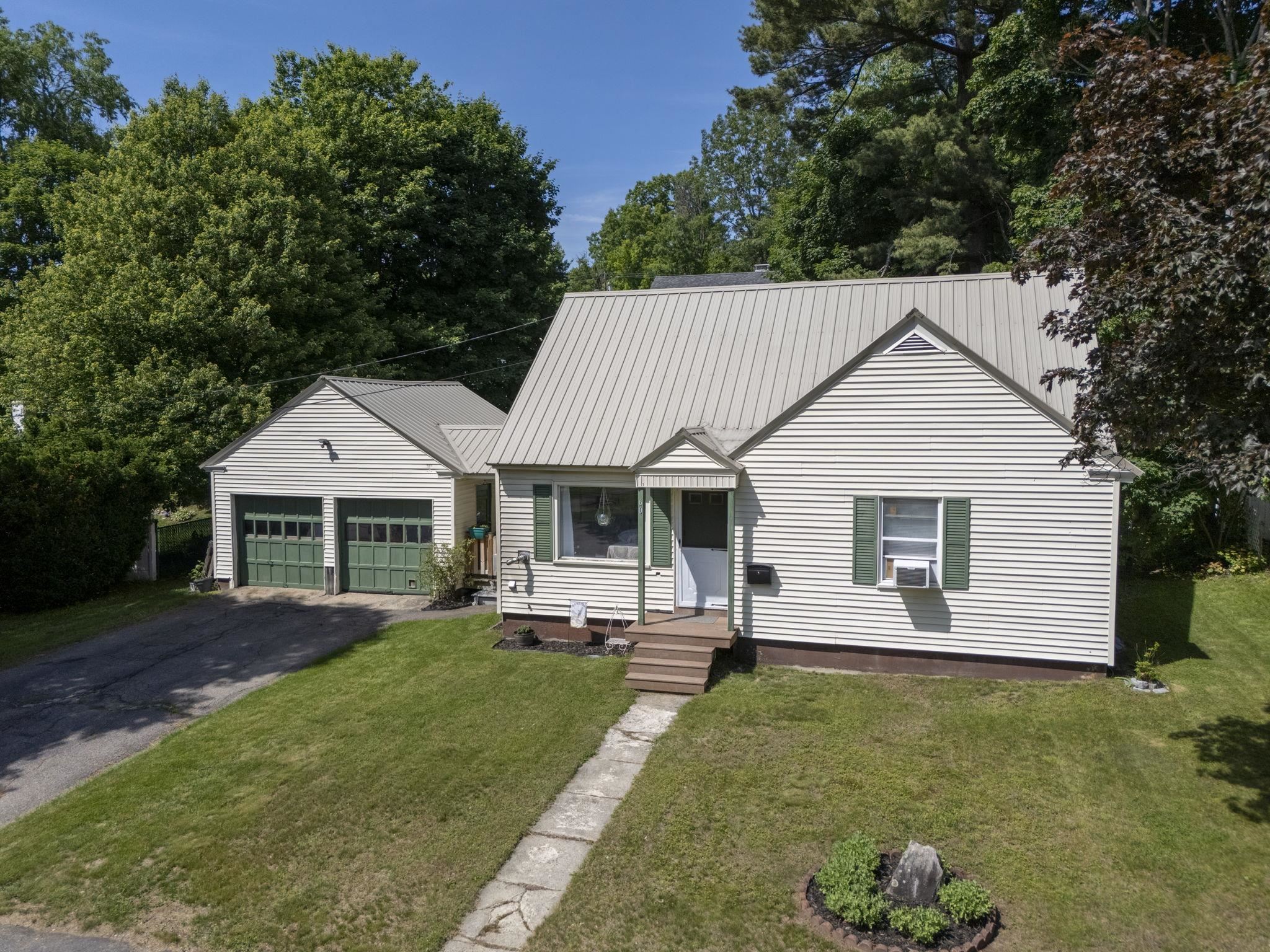 60 Crescent Street Laconia, NH 03246 - Photo 1 of 32