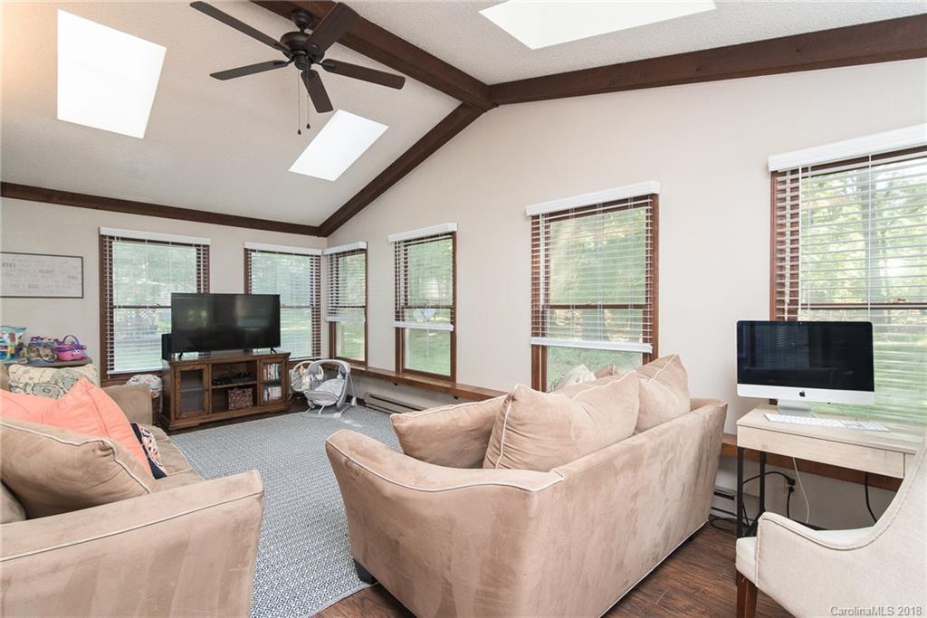 10812 Painted Tree Road Charlotte, NC 28226 - Photo 11 of 28 Gallery Image 11