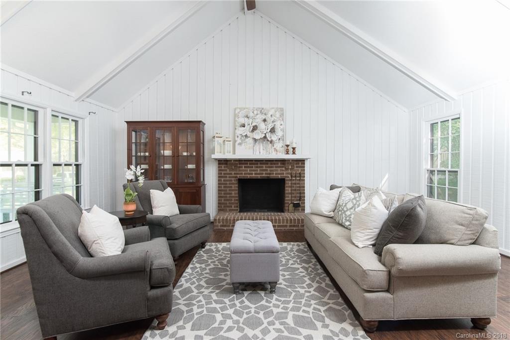 10812 Painted Tree Road Charlotte, NC 28226 - Photo 4 of 28 Gallery Image 4