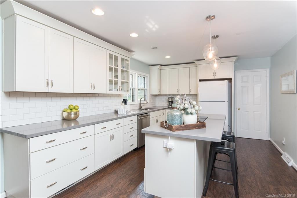 10812 Painted Tree Road Charlotte, NC 28226 - Photo 6 of 28 Gallery Image 6