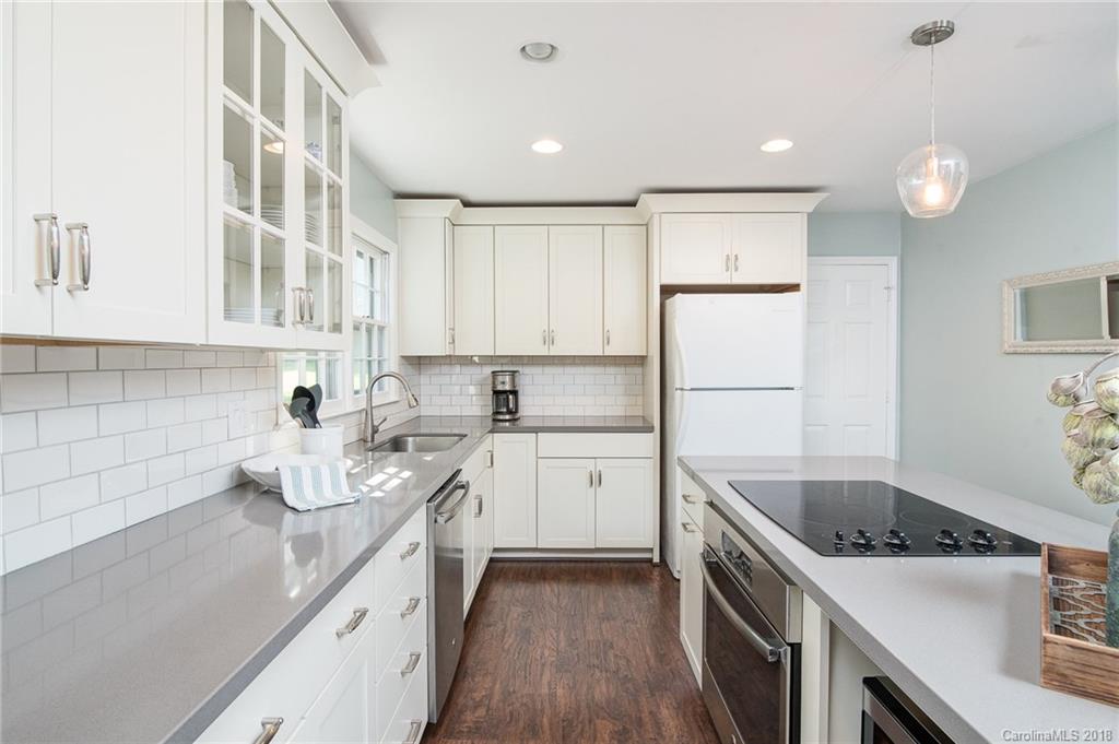 10812 Painted Tree Road Charlotte, NC 28226 - Photo 7 of 28 Gallery Image 7