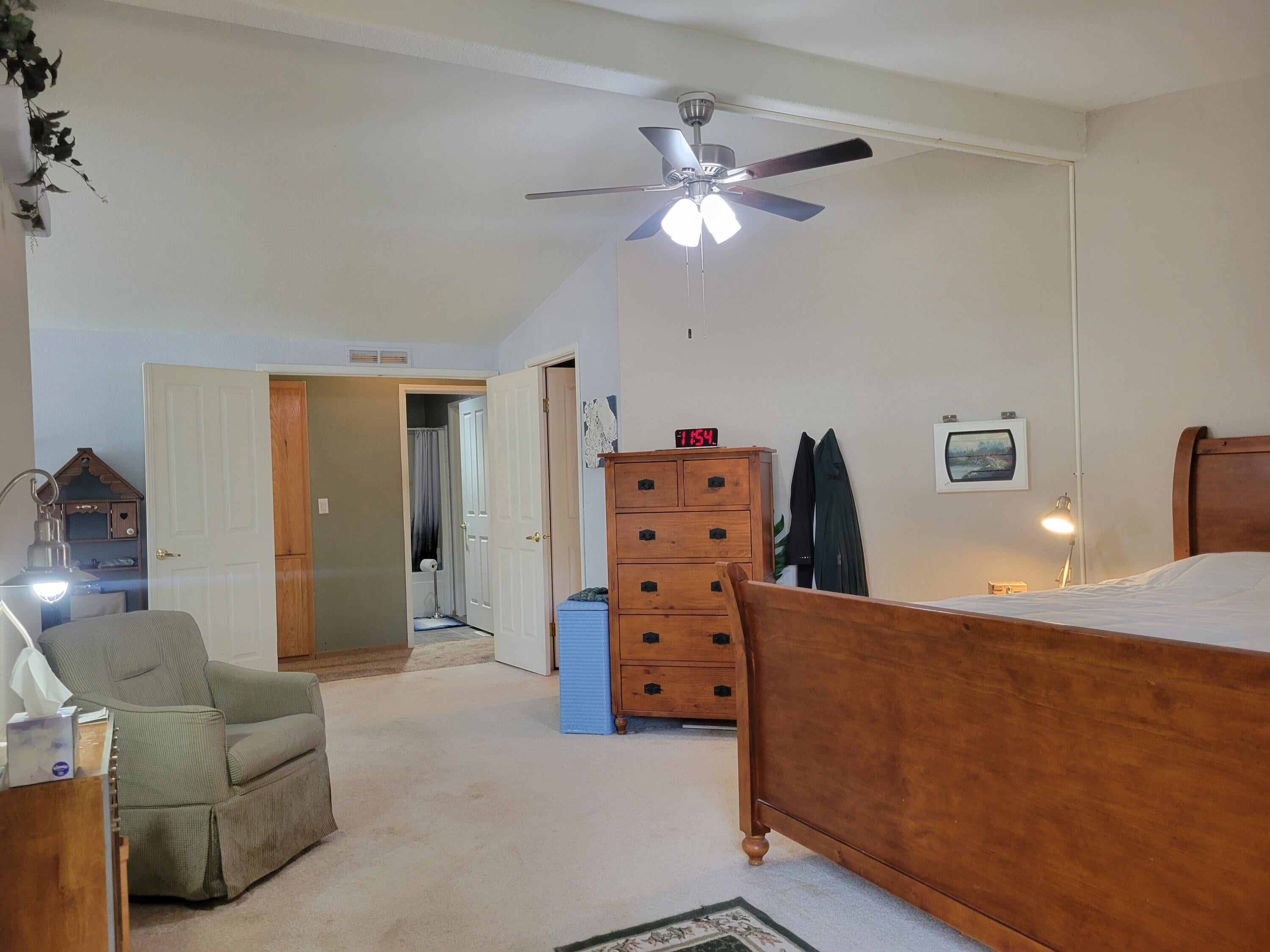 59988 Navajo Road Bend, OR 97702 - Photo 22 of 39 Double door entry. Vaulted ceiling
