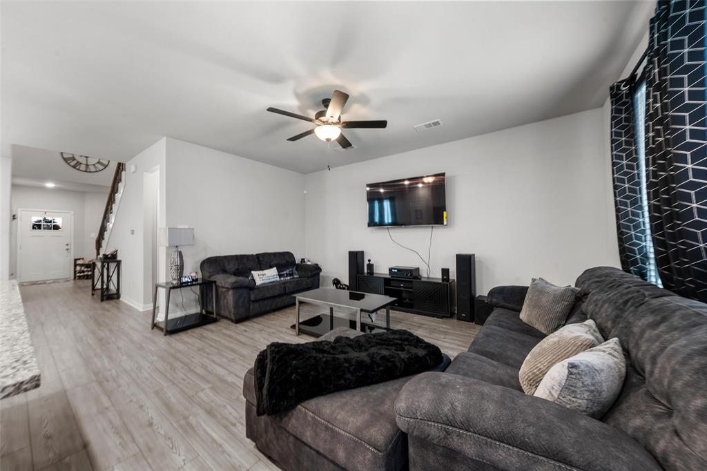 3525 Beutel Road Lorena, TX 76655 - Photo 9 of 34