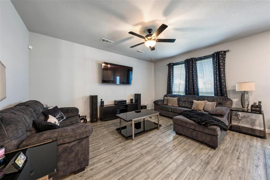 3525 Beutel Road Lorena, TX 76655 - Photo 10 of 34