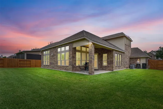 $587,000 | 2043 Summer Gardens Lane, Katy, TX 77493