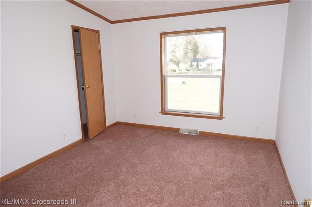 49903 Martz Road Belleville, MI 48111 - Photo 11 of 15 Gallery Image 11