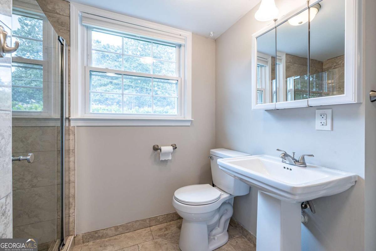 2439 Parkland Drive Decatur, GA 30032 - Photo 22 of 29