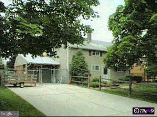 95 Goldengate Road Levittown, PA 19057 - Photo 1 of 1