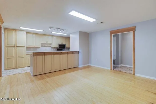 $2,200 | 108 R Vance Place, Long Beach, MS 39560