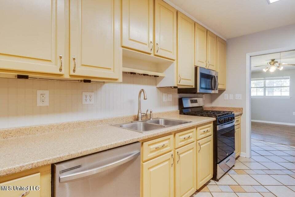 108 R Vance Place Long Beach, MS 39560 - Photo 5 of 24 108 Vance Pl 4