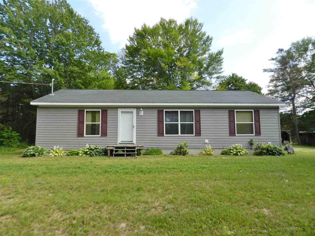715 Thomas Road South Boardman, MI 49680 - Photo 31 of 33 1801515-30.JPG