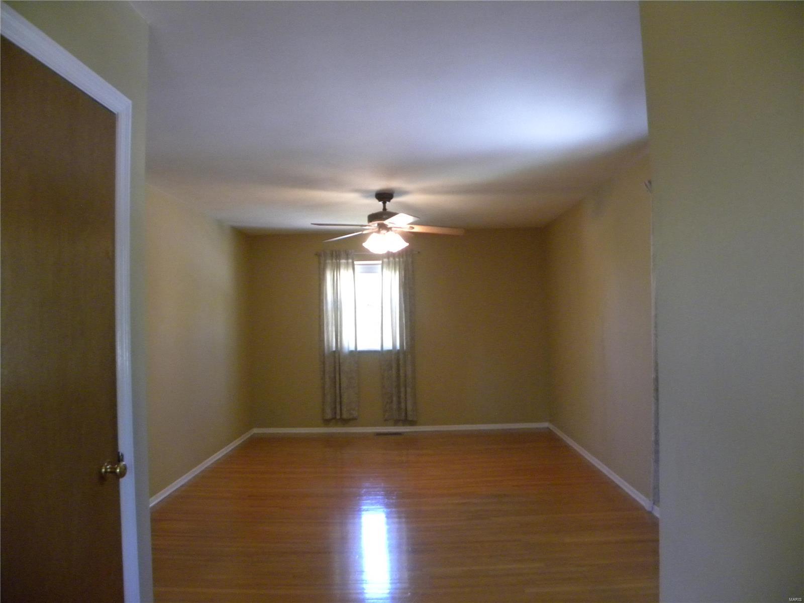 15534 Clayton Road Ballwin, MO 63011 - Photo 25 of 33 Gallery Image 25