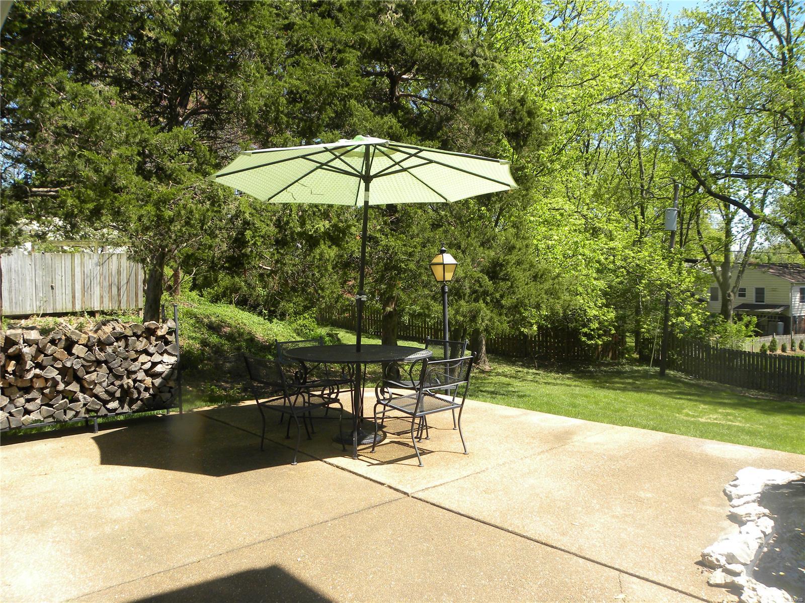 15534 Clayton Road Ballwin, MO 63011 - Photo 10 of 33 Gallery Image 10