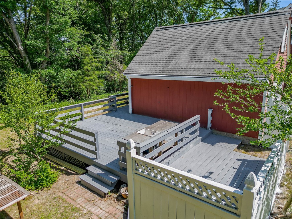 3 Sundale Road Cranston, RI 02921 - Photo 46 of 50