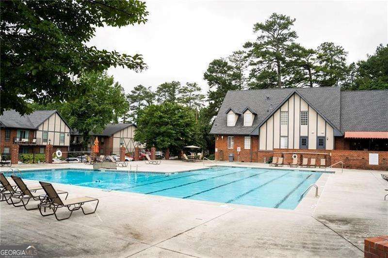 6851 Roswell Road, Unit J21 Atlanta, GA 30328 - Photo 12 of 42