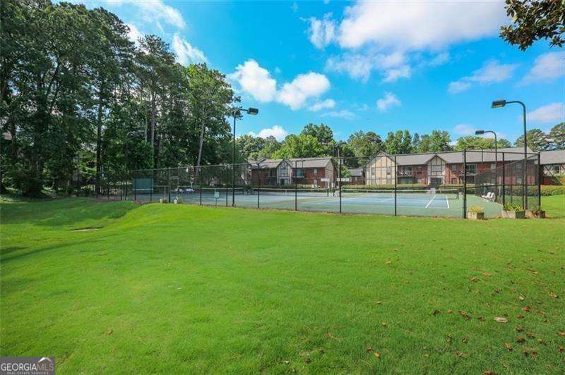 6851 Roswell Road, Unit J21 Atlanta, GA 30328 - Photo 16 of 42