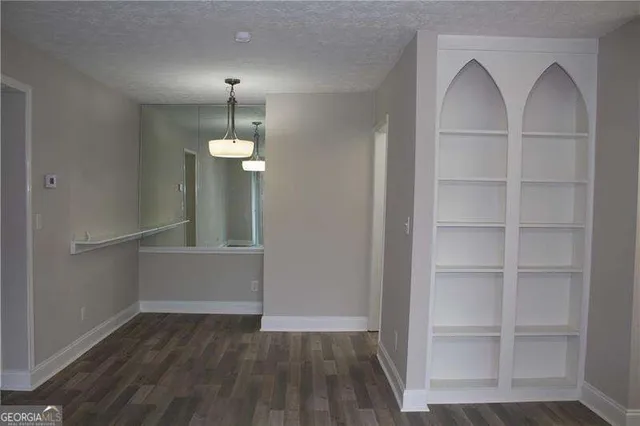 $1,500 | 6851 Roswell Road, Unit J21, Atlanta, GA 30328