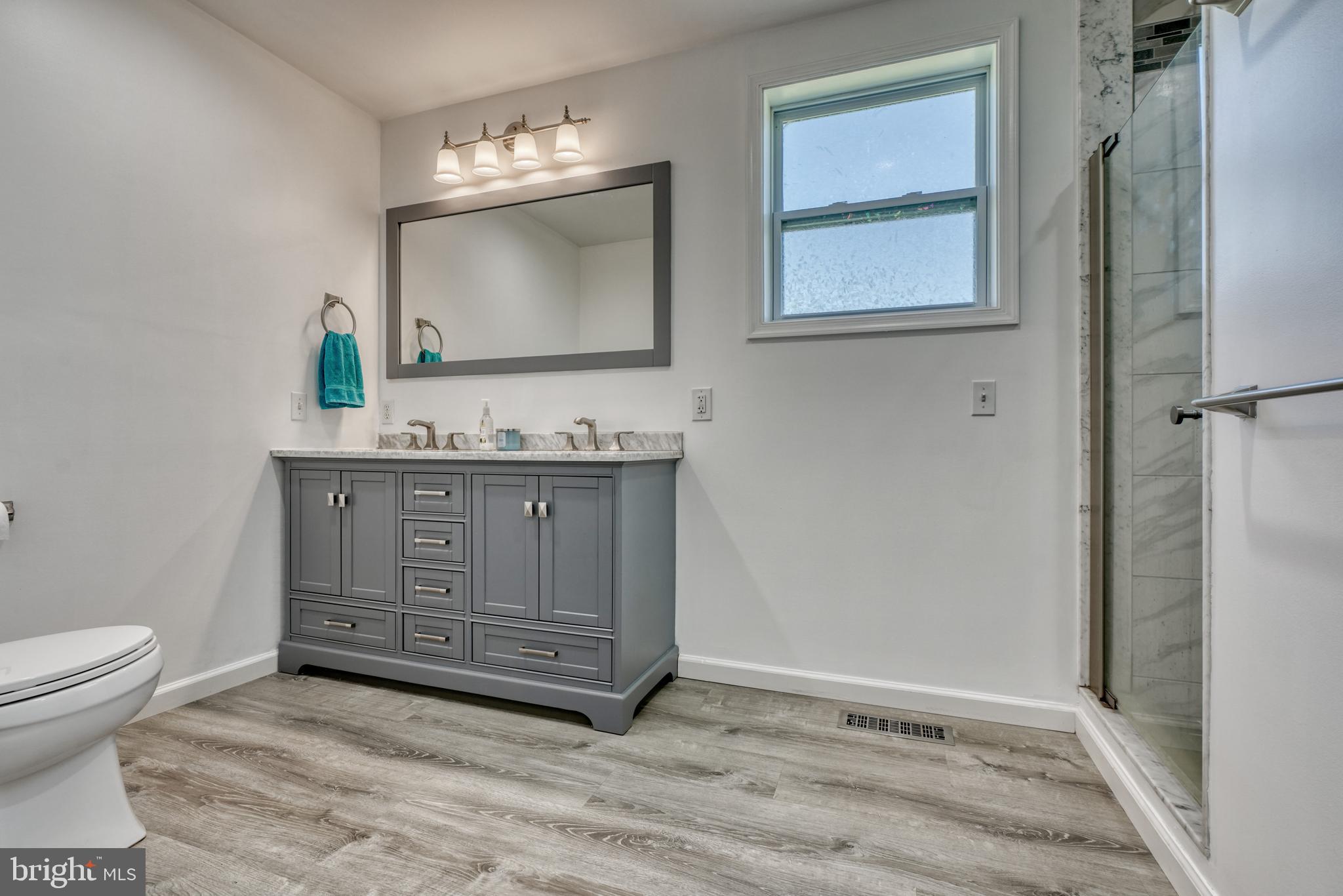 7800 Chapman Road Kingsville, MD 21087 - Photo 23 of 42 Primary Bath