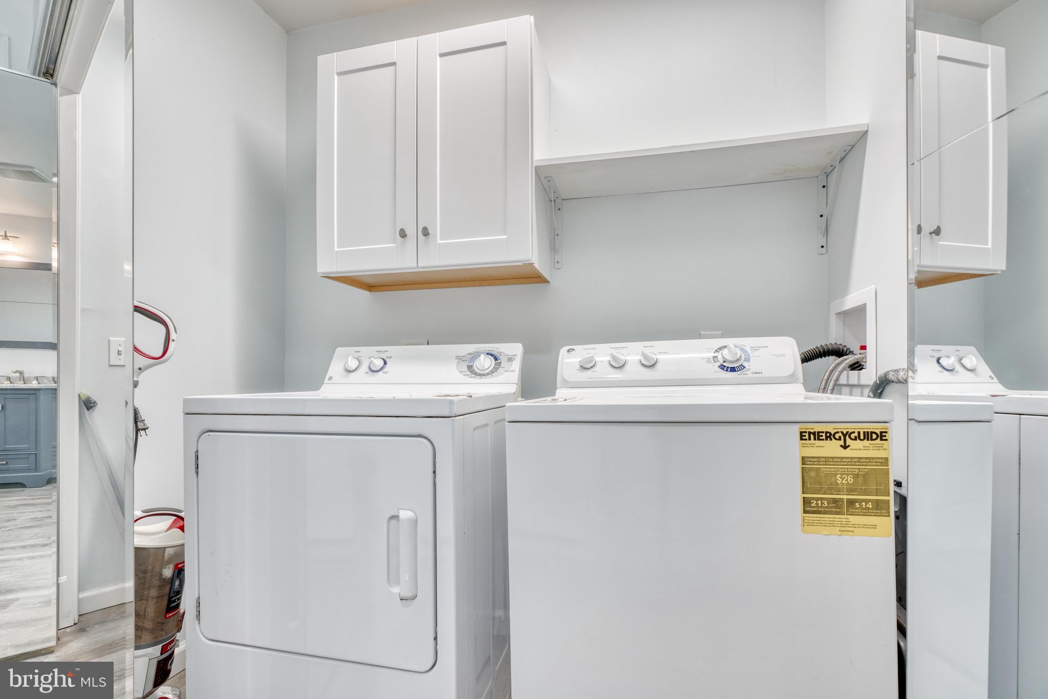 7800 Chapman Road Kingsville, MD 21087 - Photo 27 of 42 Laundry just off Primary Bedroom