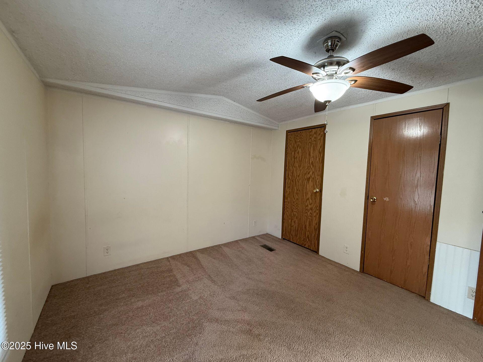 113 Barbour Road, Unit 7 Hubert, NC 28539 - Photo 6 of 10 b63e811c-1c67-46a7-a926-5eb09d816400