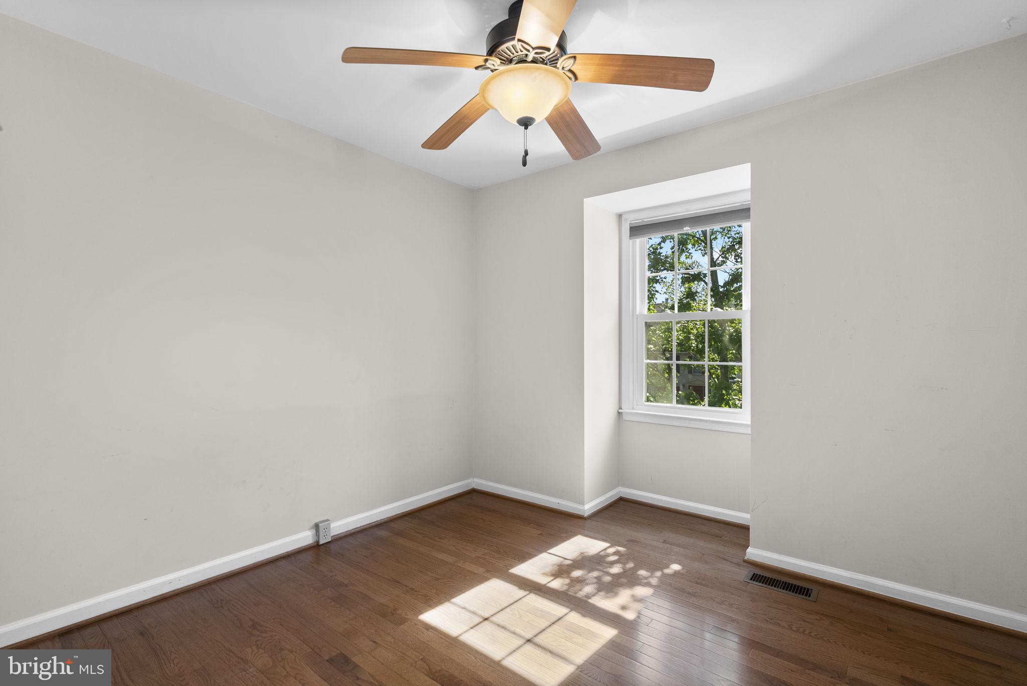 8004 Broken Reed Court Frederick, MD 21701 - Photo 27 of 49 Bedroom #3
