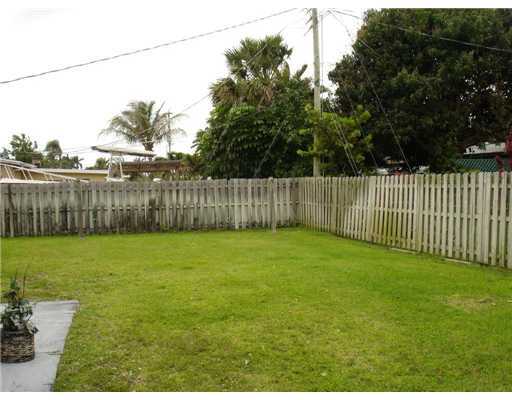 945 Firetree Road North Palm Beach, FL 33408 - Photo 5 of 6 Additional Photo