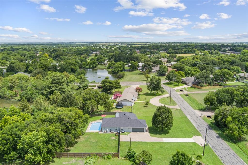 740 Castleman Creek Road Hewitt, TX 76643 - Photo 32 of 33