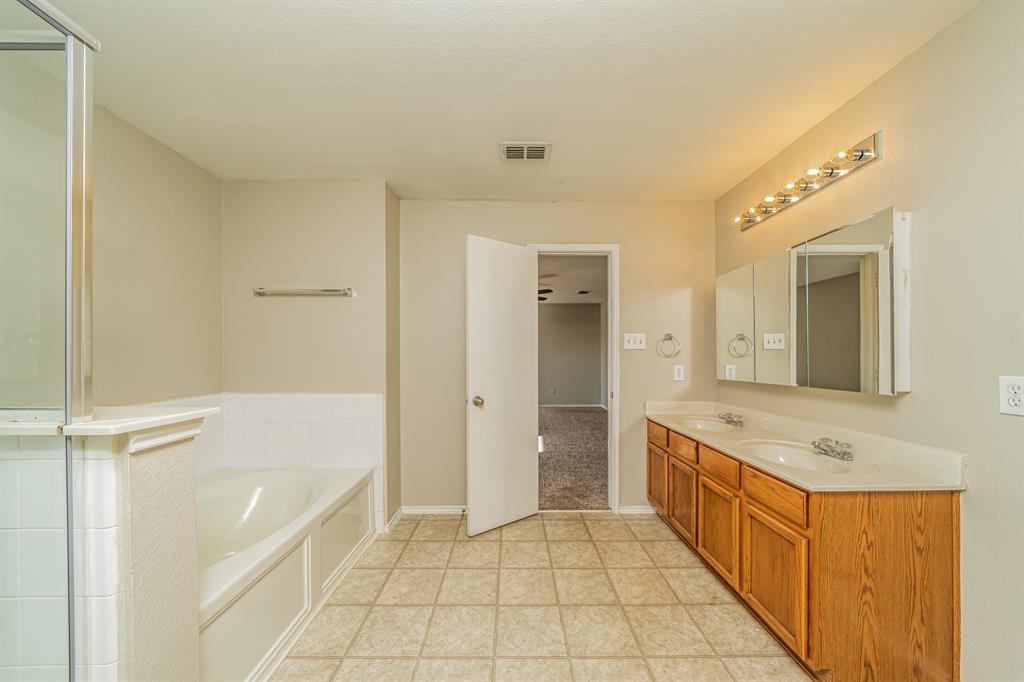 13829 Sonterra Ranch Road Fort Worth, TX 76262 - Photo 14 of 15