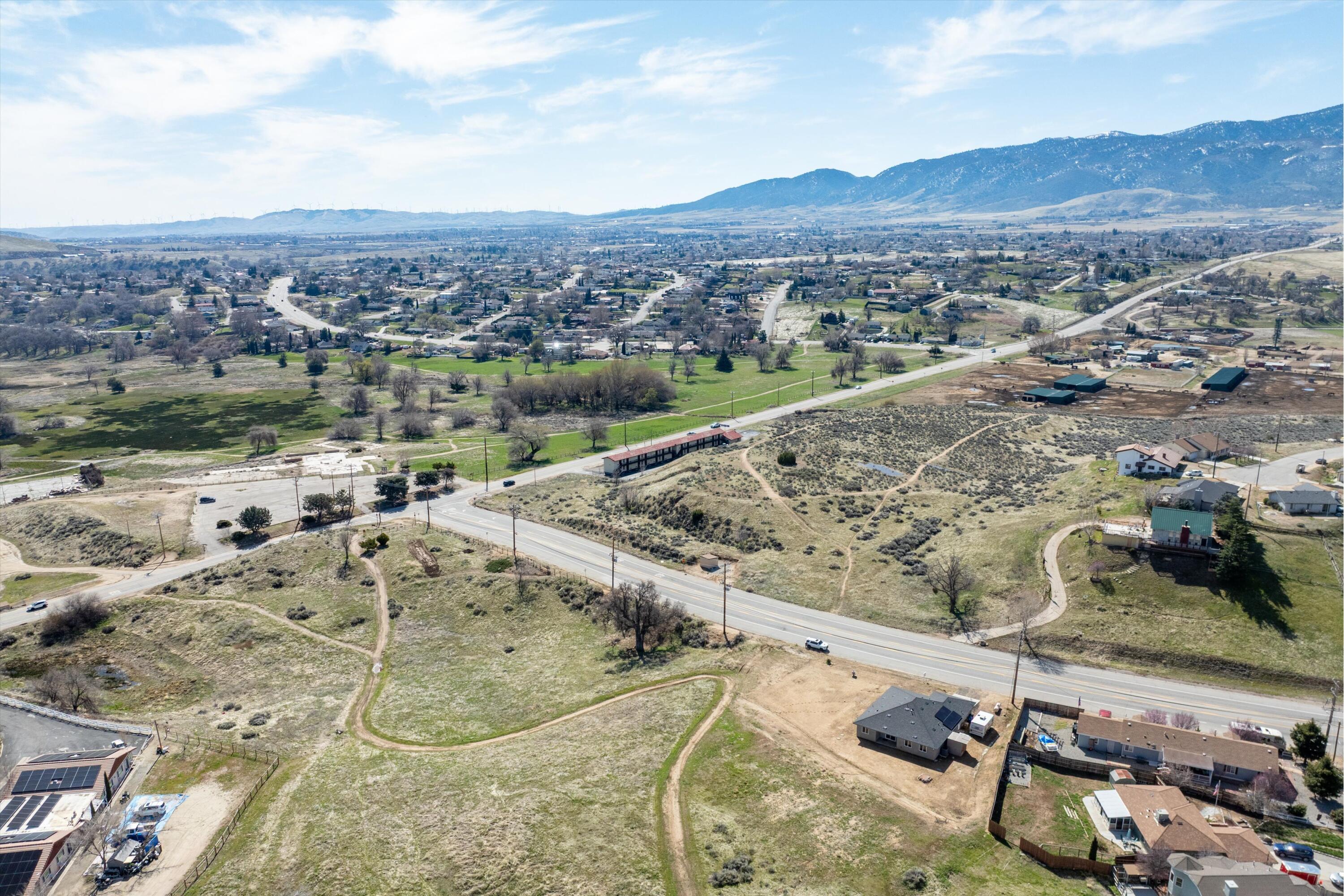 20601 Country Club Drive Tehachapi, CA 93561 - Photo 18 of 18
