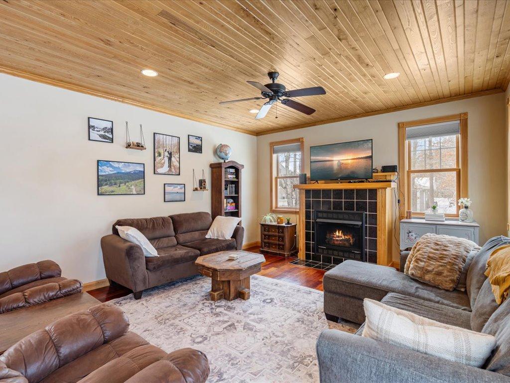 715 4th Lane Northwest Menahga, MN 56464 - Photo 9 of 37