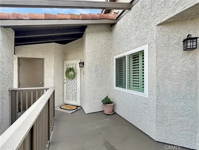 a view of an outdoor space