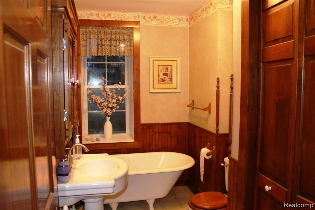 9281 Sumpter Road Maybee, MI 48159 - Photo 14 of 24 IMG_0948 (Large).jpg