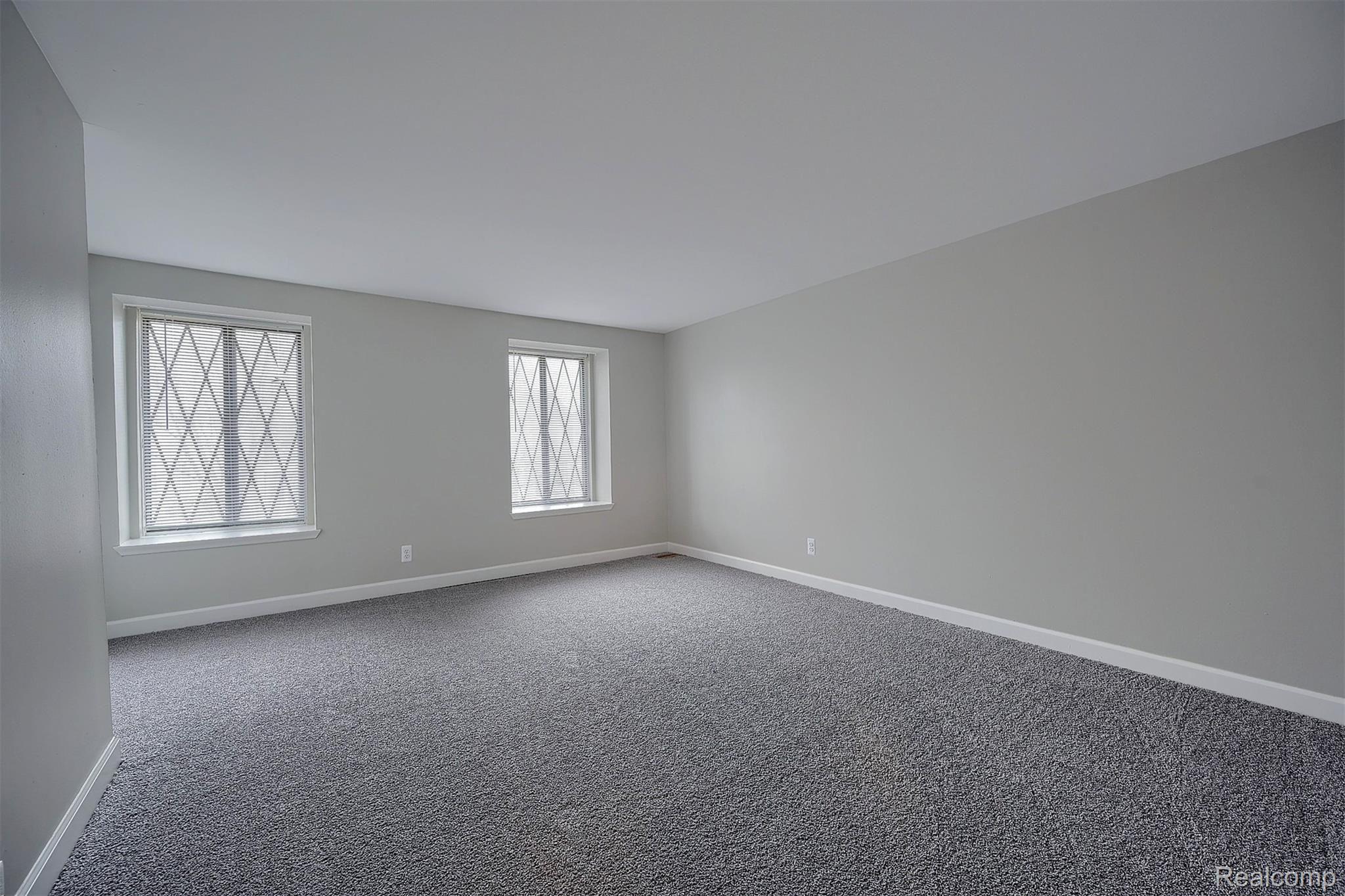 3116 Summers Road Keego Harbor, MI 48320 - Photo 13 of 25 13-Master-Bedroom.jpg