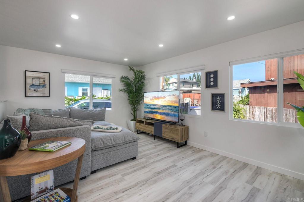 170 Diana Street, Unit 34 Encinitas, CA 92024 - Photo 3 of 25