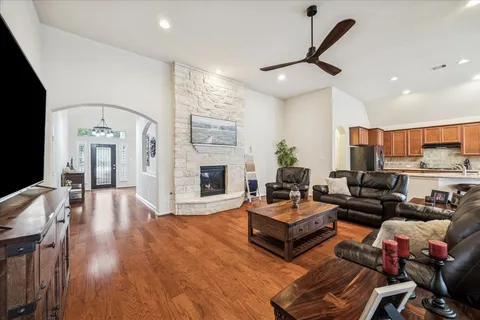$449,000 | 2506 River Oak Court, Kingwood, TX 77345