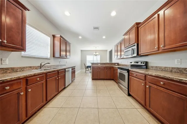 $449,000 | 11101 Irish Moss Avenue, Riverview, FL 33569