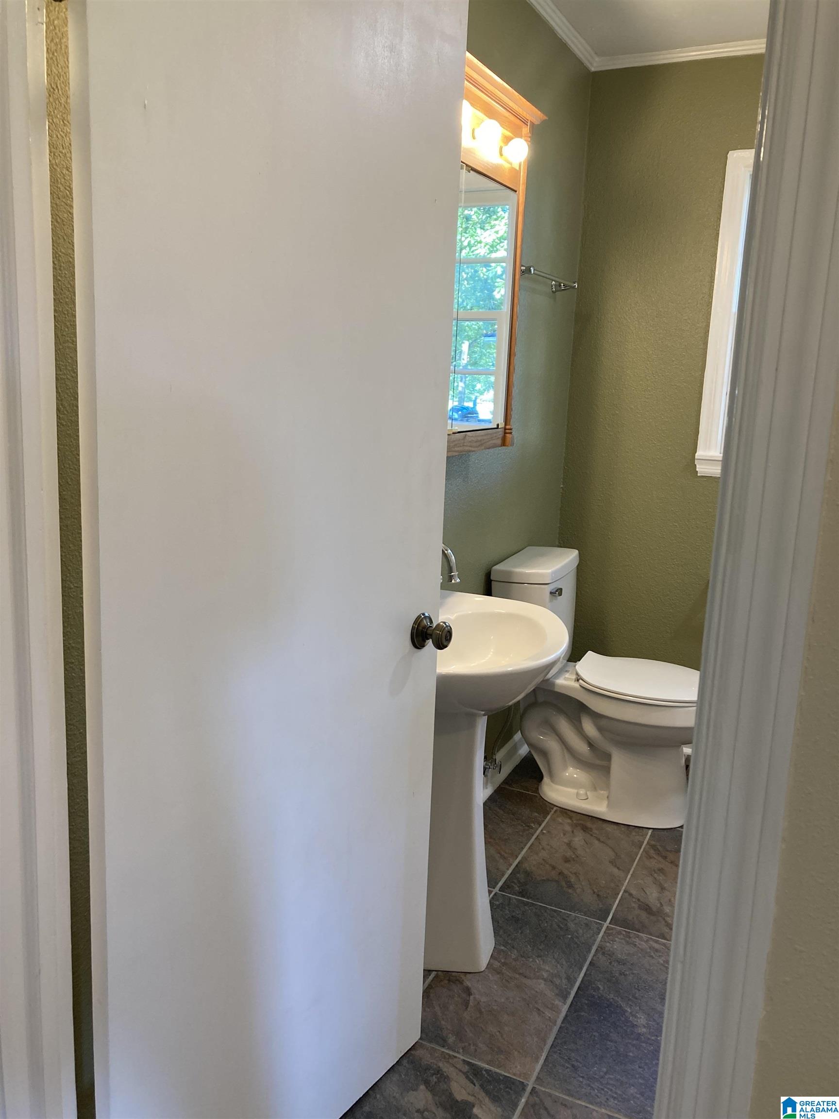 203 Adelaide Street Southwest Jacksonville, AL 36265 - Photo 18 of 39